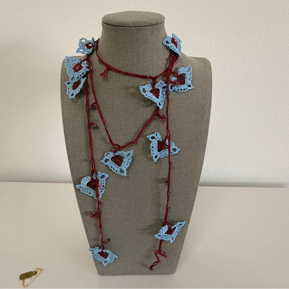 Collectable Traditional Turkish Handmade  Blue & Burgandy  Oya Floral Necklace